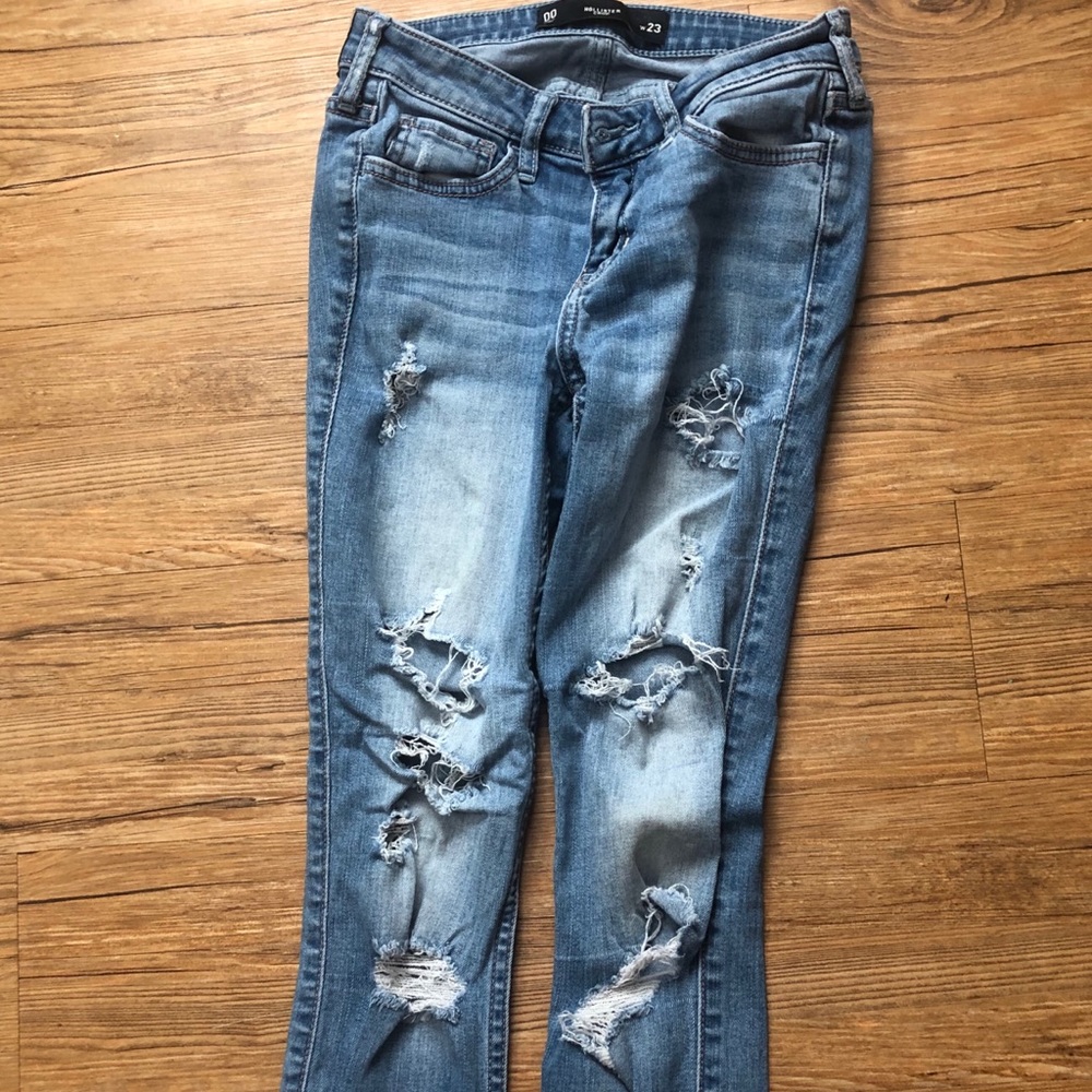 Ripped skinny jeans